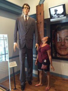 Quita & the Tallest Man in the World at Ripley's 